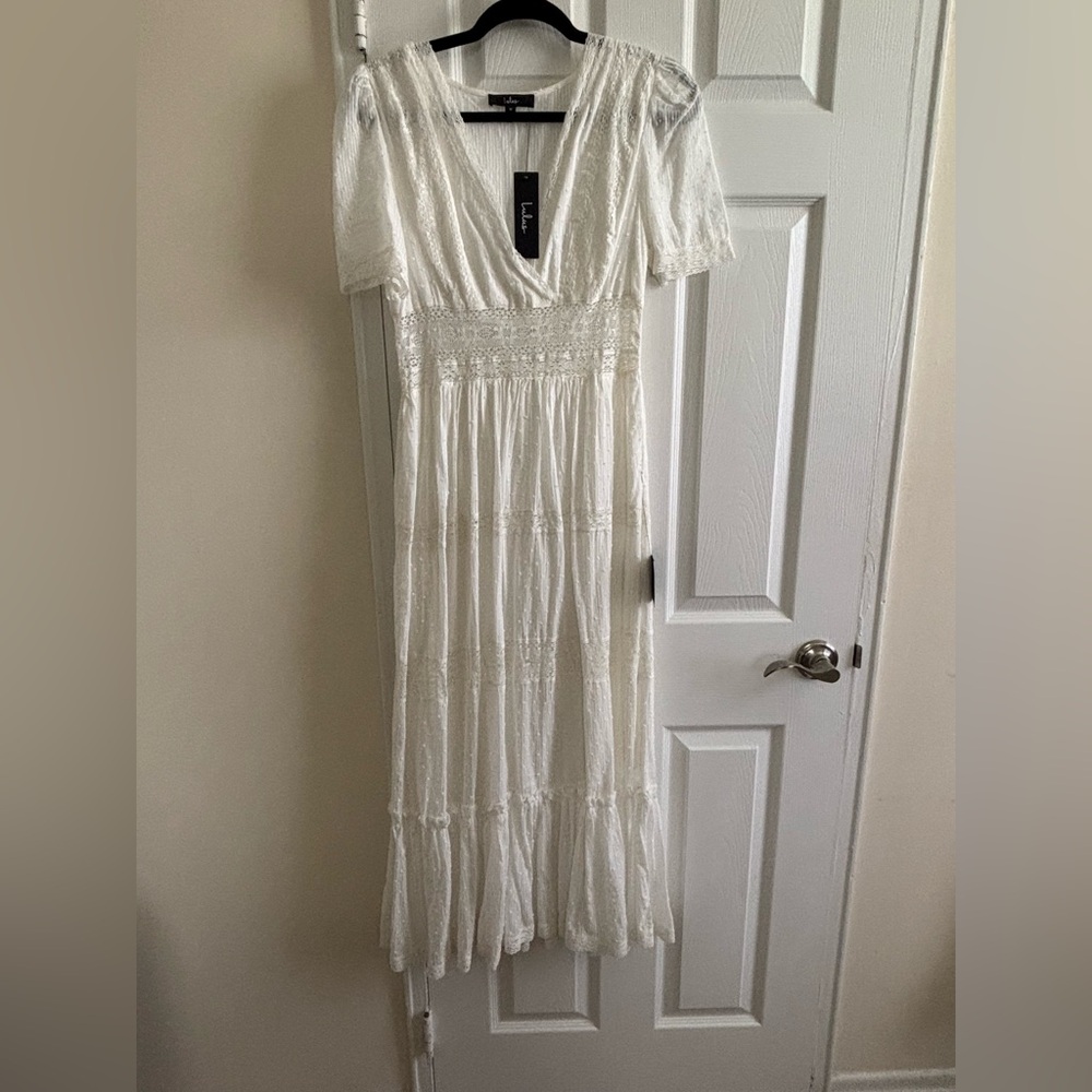 Lulus White Lace Dress or cover up